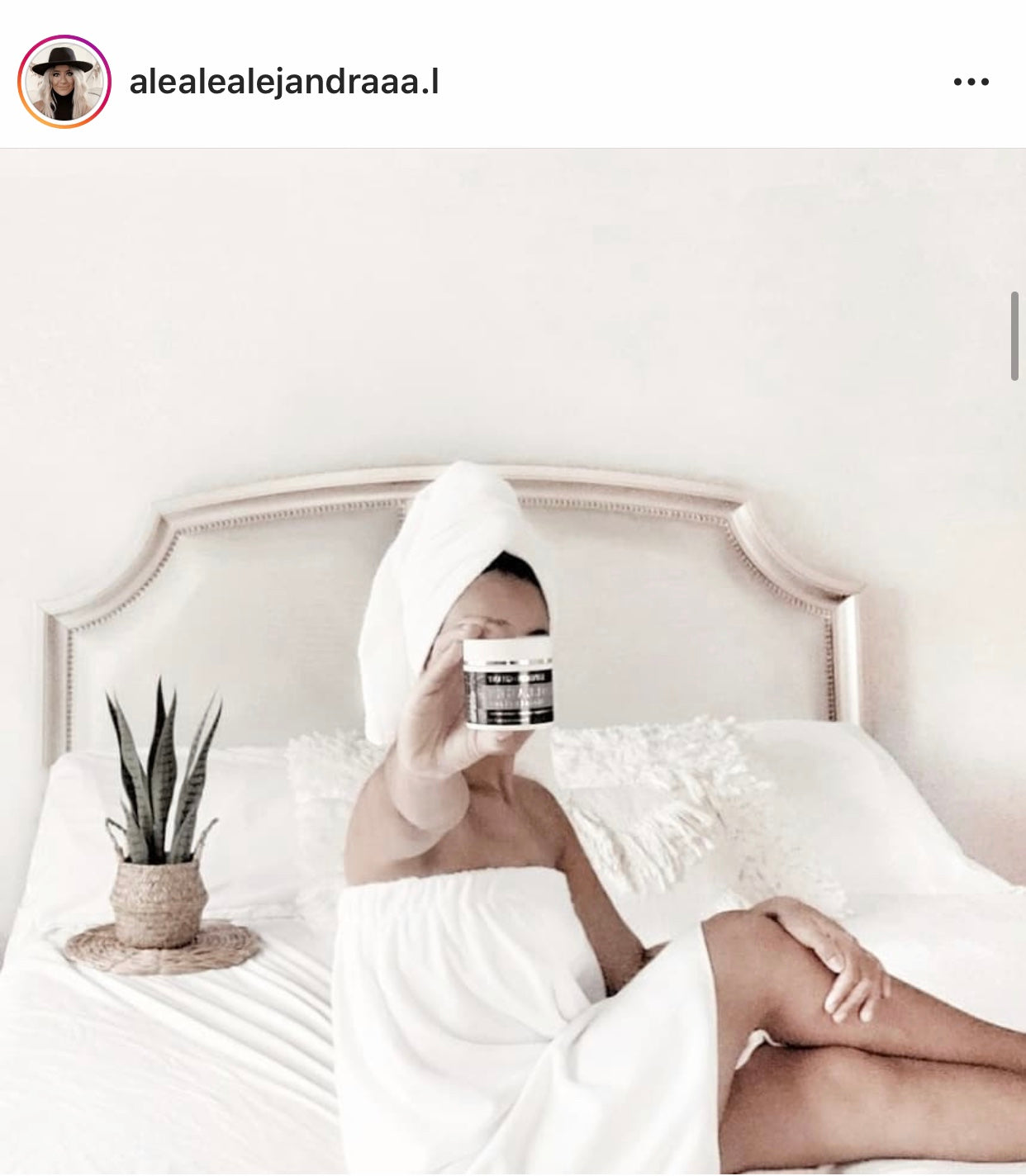 Daily Collagen Moisturizer (2%) Anti-Aging Brightens Skin Tone 2oz.